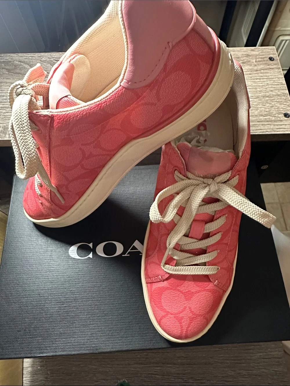 Coach Coral Pink Signature Low-Top Sneakers - Picture 4 of 6
